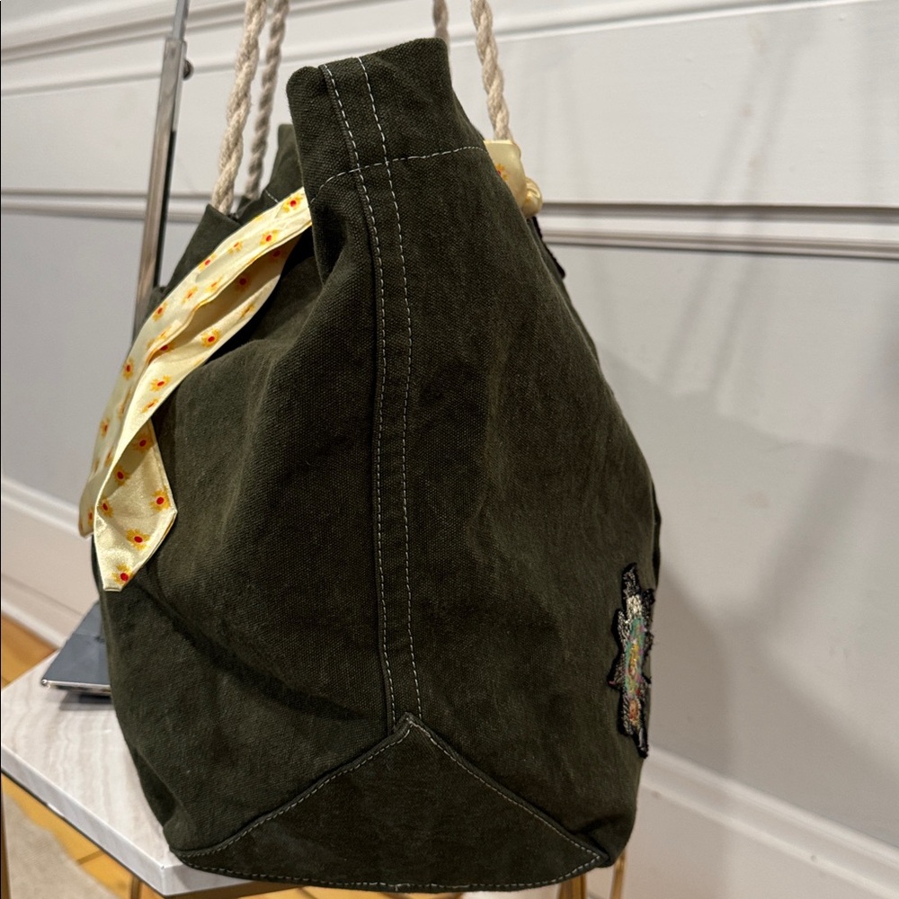 Free People Been There Badge Green Oversized Large Weekender Travel Tote - Picture 7 of 17